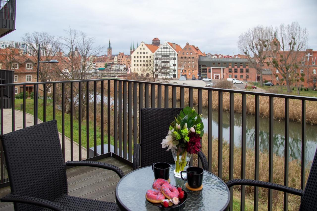 Maya'S Flats & Resorts - River View Danzica Esterno foto