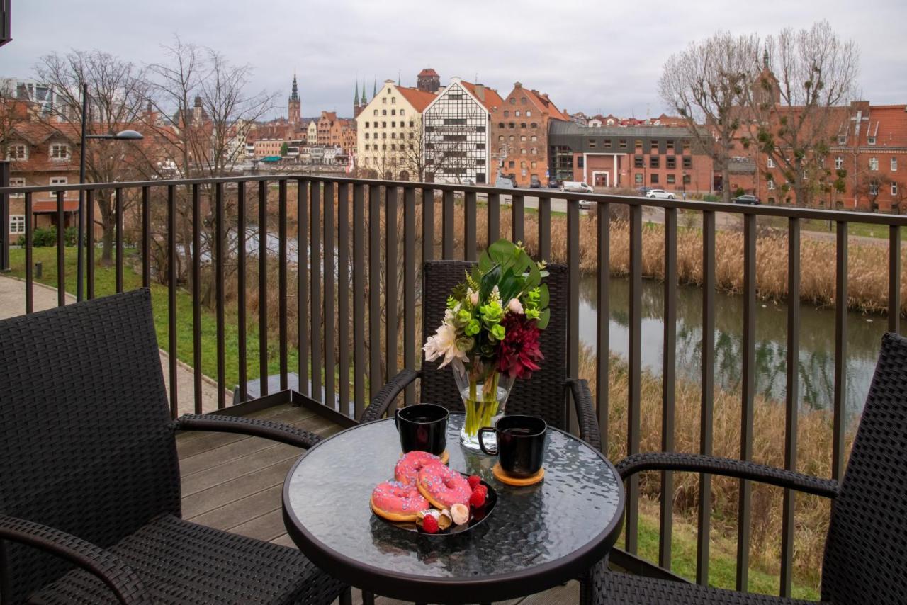 Maya'S Flats & Resorts - River View Danzica Esterno foto