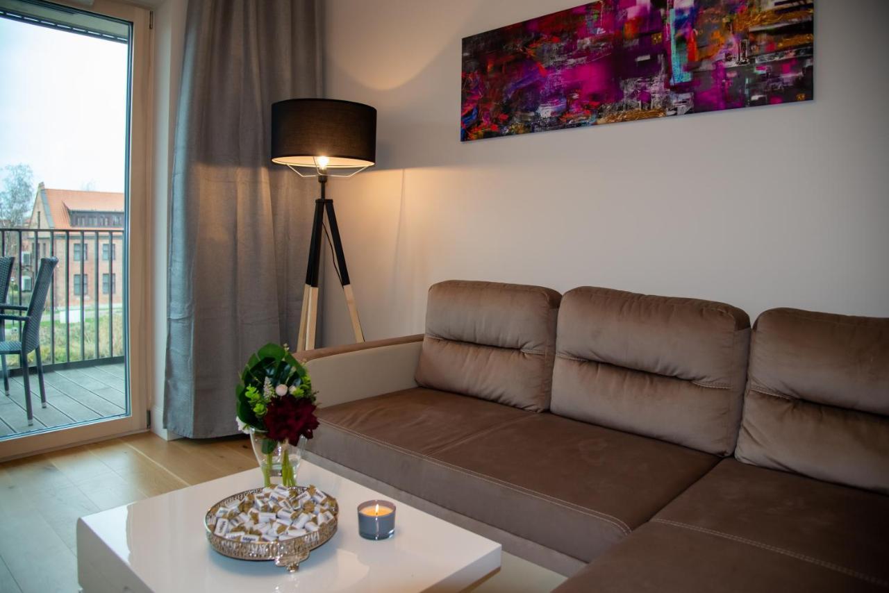 Maya'S Flats & Resorts - River View Danzica Esterno foto